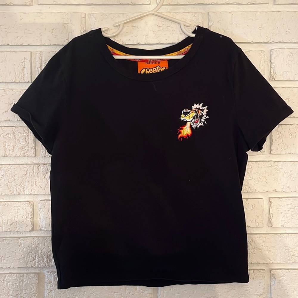 Forever 21 Cheetos Tee 🖤